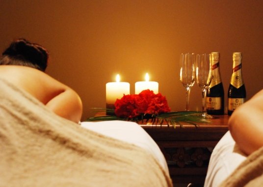 Couples Massage in kharadi